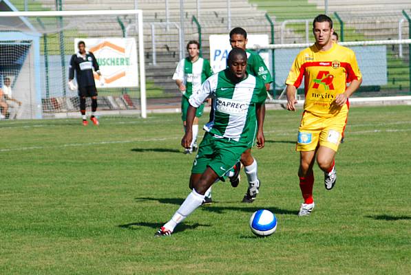 RED STAR FC 93 - SAINT-PRIEST