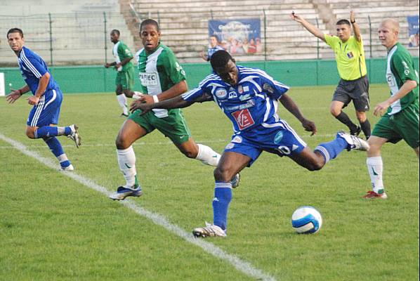 RED STAR FC 93 - VESOUL