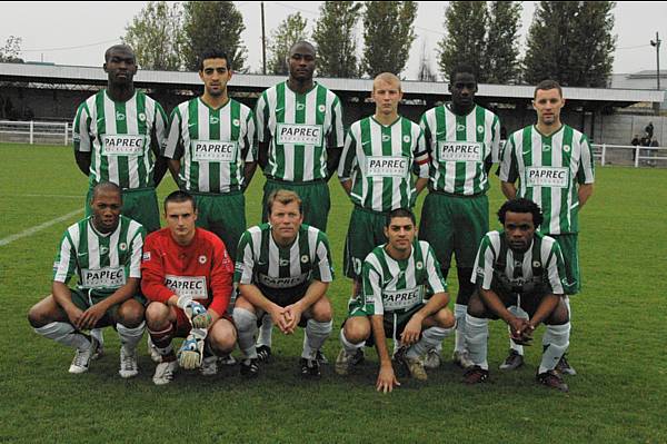 Lquipe du Red Star qui avait jou le match aller au Racing<br>
Debout : Gue, Mazouni, Ouffou, Ghili, Kanoute, Berthier<br>
Accroupis : Paillant, Sabat, Robert, Yosri, Tokala