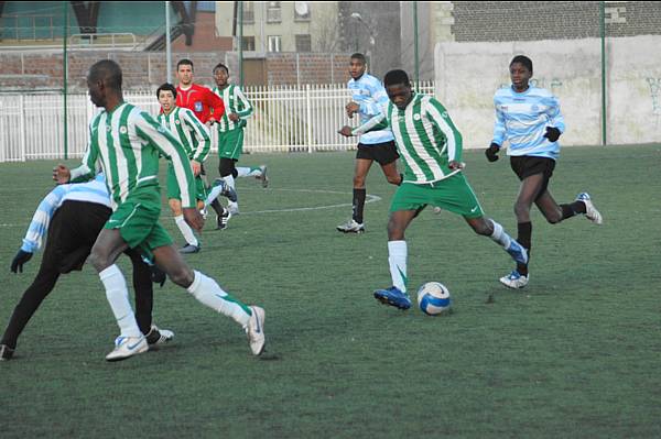 Les 13 ans en action face au Racing,  Joliot Curie