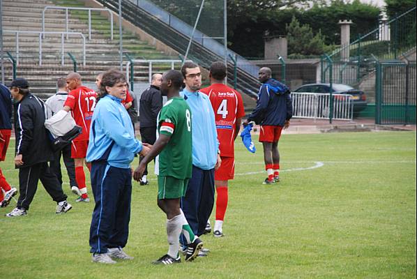 Bruno Naidon, Moussa Ouattara, capitaine d’un soir, en l’absence de Eugène Kangulungu et Jean-Marc Brucato