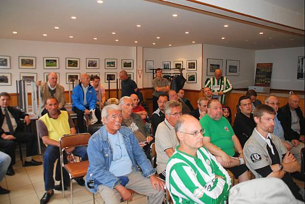 Les supporters à l’écoute