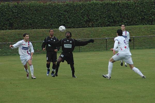 Nol Moukila et Ludovic Fardin, lors du match  Lyon