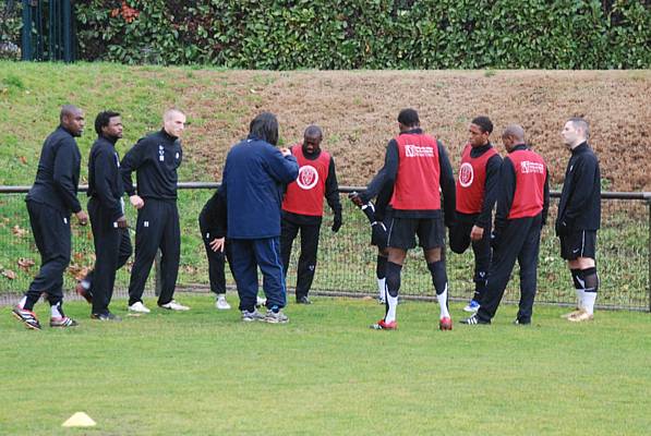 Jean-Marc Brucato donnera les consignes pendant lchauffement, comme  chaque match