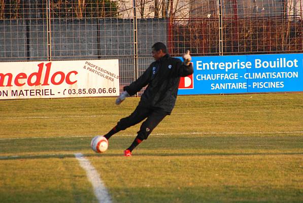 MONTCEAU-LES-MINES - RED STAR FC 93