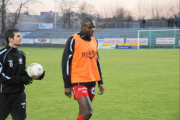 MONTCEAU-LES-MINES - RED STAR FC 93