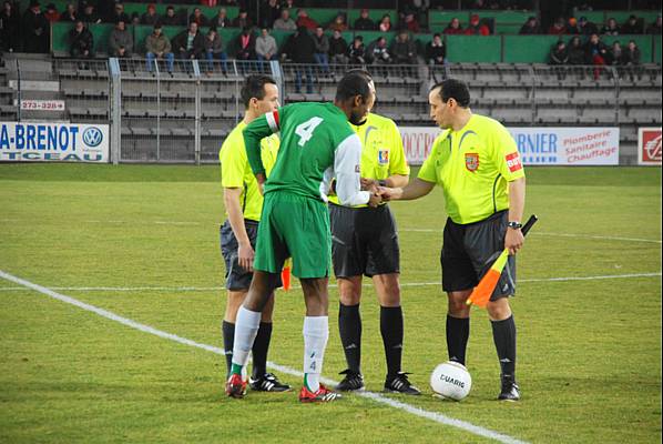 MONTCEAU-LES-MINES - RED STAR FC 93