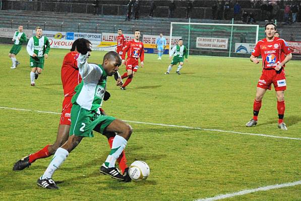 MONTCEAU-LES-MINES - RED STAR FC 93