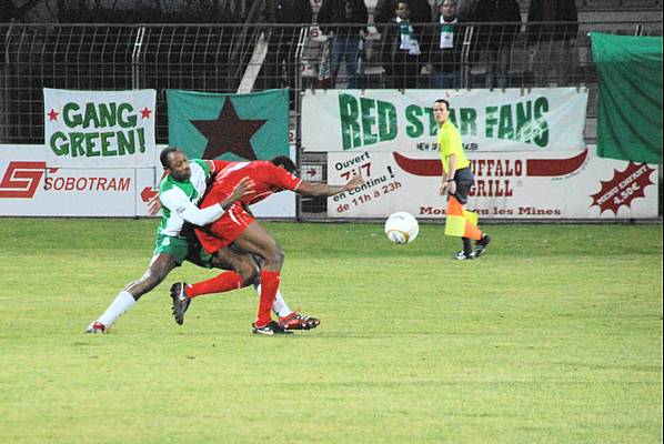 MONTCEAU-LES-MINES - RED STAR FC 93