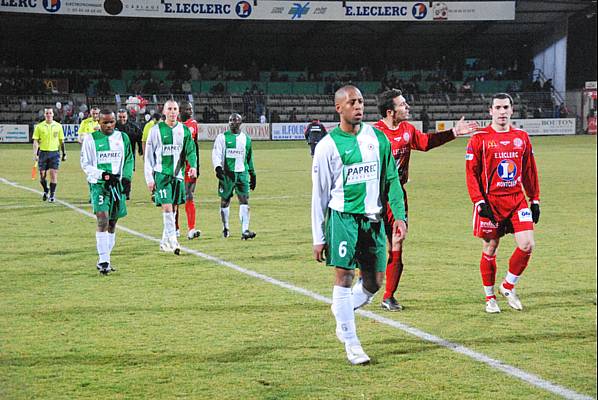 MONTCEAU-LES-MINES - RED STAR FC 93