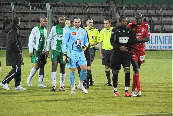 MONTCEAU-LES-MINES - RED STAR FC 93
