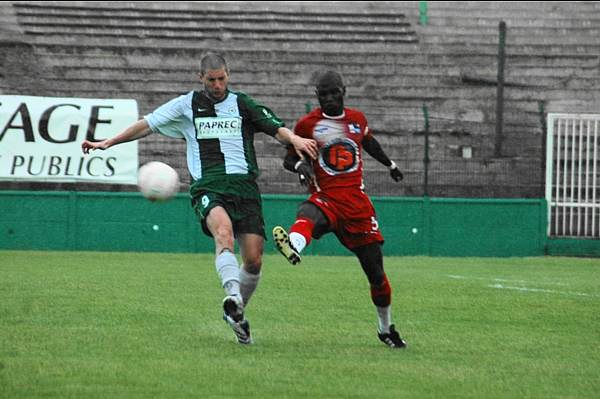 RED STAR FC 93 - JURA SUD FOOT