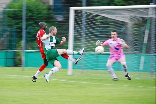 RED STAR FC 93 - JURA SUD FOOT