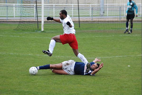 CONFLANS-SAINTE-HONORINE - RED STAR FC 93