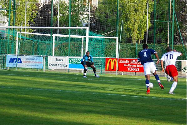 YERRES - RED STAR FC 93