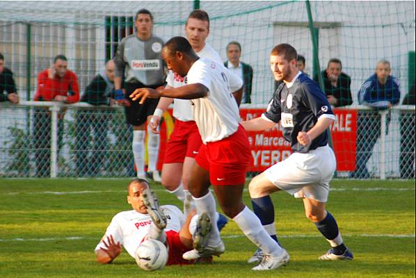 YERRES - RED STAR FC 93