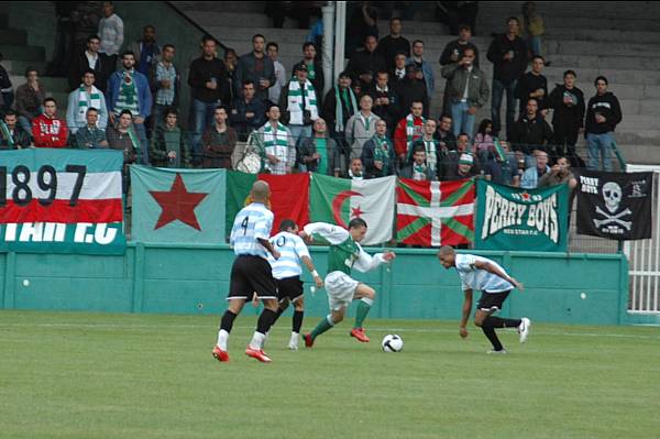 RED STAR FC 93 - RACING