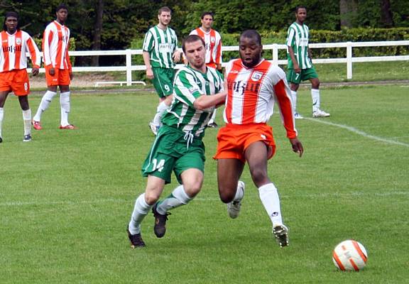 Sbastien Choquet, un  ancien  du second club de Saint-Ouen, lUSMA  il a dbut en 1993, dans ce club, en mme temps que notre photographe, Rmi