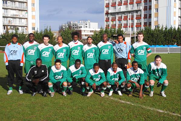 Les 18 ans du Red Star qualifi�s pour les 32�mes de la Coupe Gambardella � GT Valck