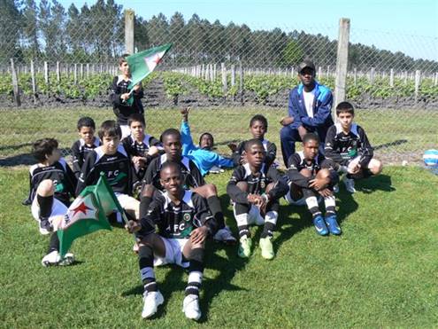 Red Star Benjamins � Carlos Alves