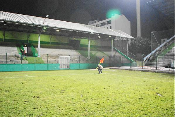 RED STAR FC 93 - VITRE