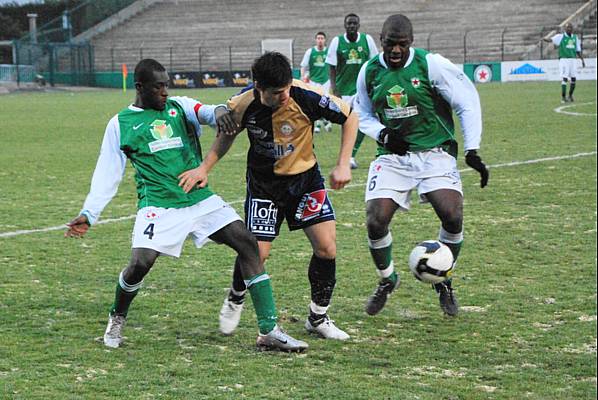 RED STAR FC 93 - PLABENNEC