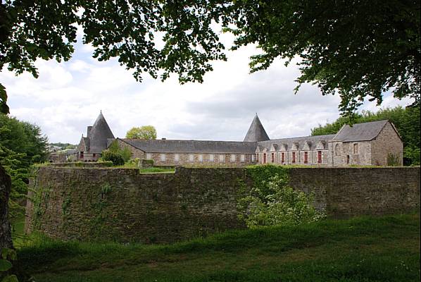 PONTIVY - RED STAR FC 93