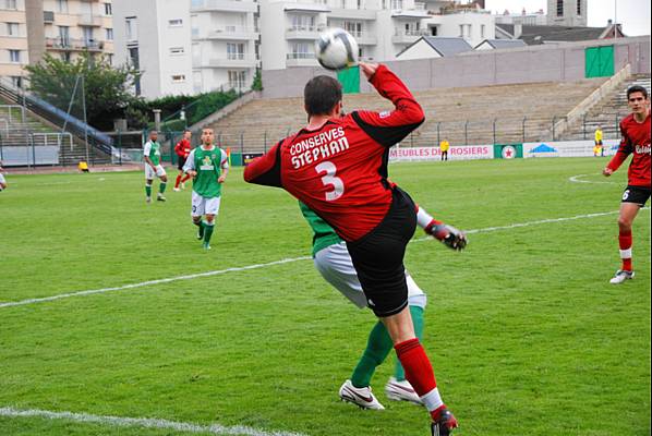 RED STAR FC 93 - GUINGAMP B