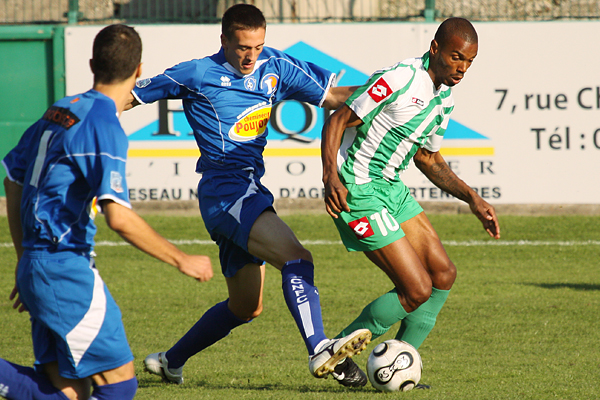 RED STAR FC 93 - NIORT