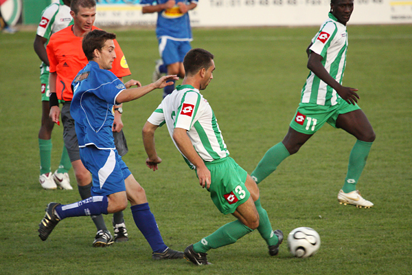 RED STAR FC 93 - NIORT