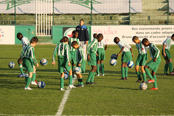 RED STAR FC 93 - NIORT