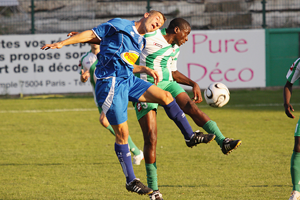 RED STAR FC 93 - NIORT
