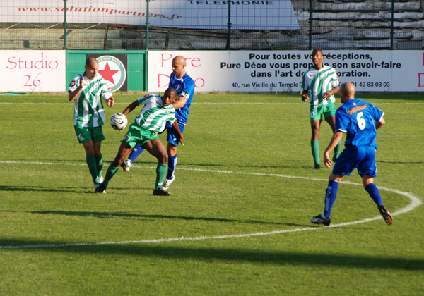 RED STAR FC 93 - NIORT