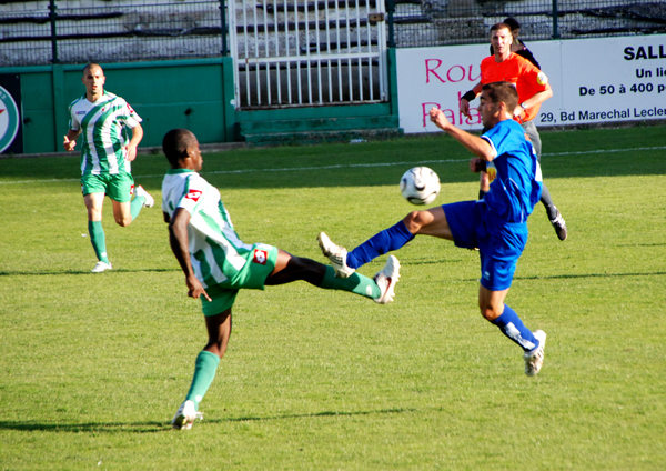 RED STAR FC 93 - NIORT