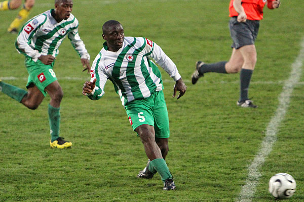 RED STAR FC 93 - PAU