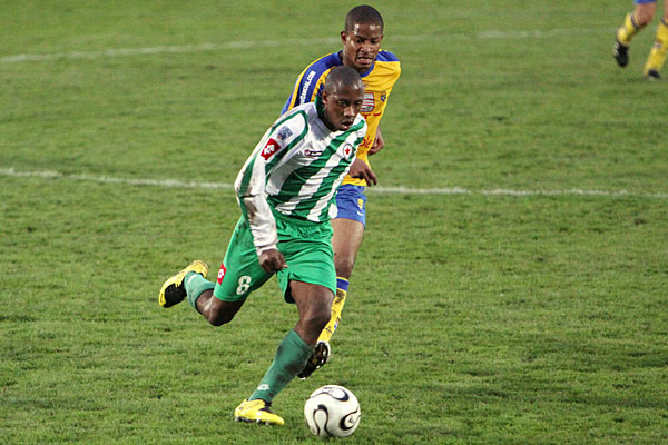 RED STAR FC 93 - PAU