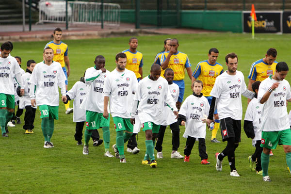 RED STAR FC 93 - PAU