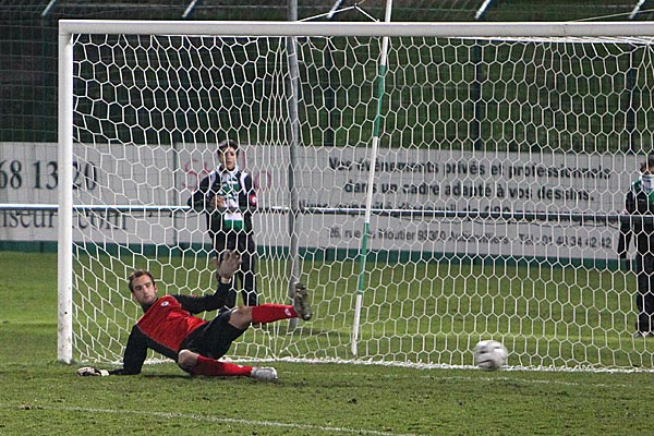 RED STAR FC 93 - ANGLET
