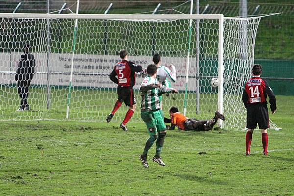 RED STAR FC 93 - LES HERBIERS