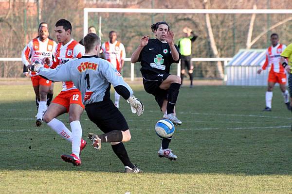 Red Star � ACBB, en senior (DSR) : 1-1