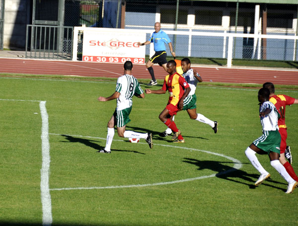 MANTES - RED STAR FC 93