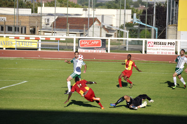 MANTES - RED STAR FC 93