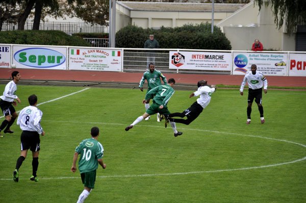 ARARAT - RED STAR FC 93