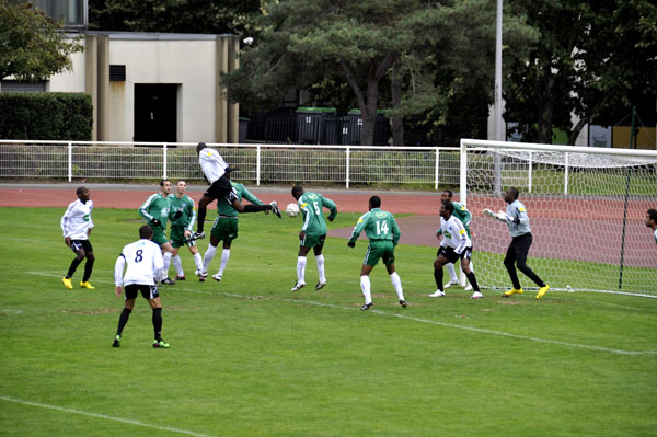 ARARAT - RED STAR FC 93