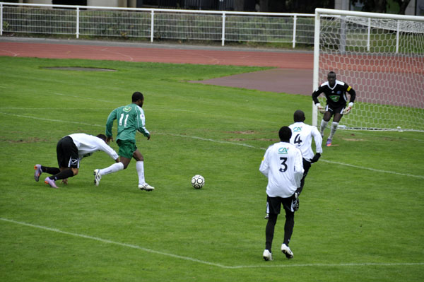 ARARAT - RED STAR FC 93