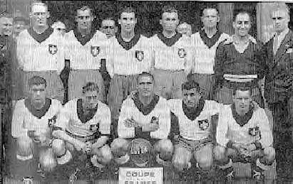 Lille 1946 met fin aux succs du Red Star en Coupe de France<br>Au premier rang : Vandooren, Baratte, Bihel, Tempowski, Lechantre<br>Au second rang : Bourbotte, Jadrejak, Prvost, Sommerlynck,