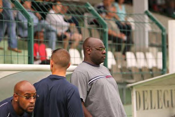 Alain Mboma, en compagnie de Rudy Fondelot et de dos David Giguet