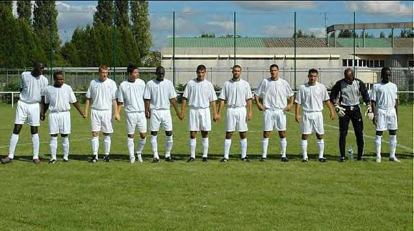 Le Real Madrid  non le Red Star FC 93, de gauche  droite :<br>Tandia, Budoc, Sinobad, Fourneuf, Bald, Benmesmoudi, <br>Hammami, Yessad, Abdallah, Bell, NSimba (GT Valck)