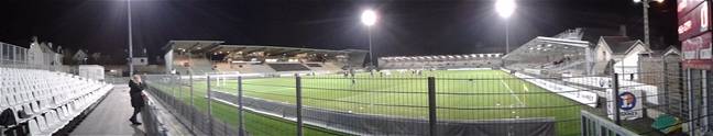 Stade de Vannes, 1 heure avant la rencontre. A 20 h  4 777 spectateurs 
 Rmi Saillant