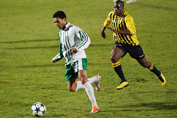 RED STAR FC 93 - POISSY